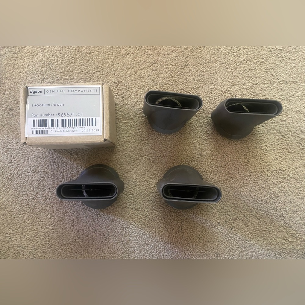 Dyson supersonic smoothing nozzle